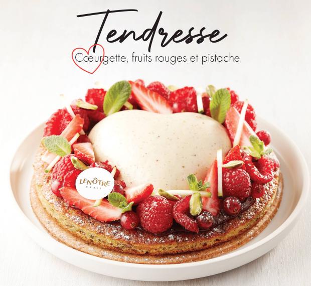 Tendresse cœurgette, fruits rouges et pistache : co-création de Julie Andrieu et la Maison Lenôtre (un dessert de professionnel)