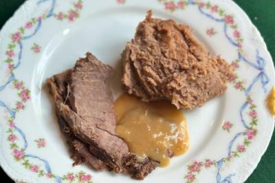 Gigue de chevreuil, sauce poivrade et purée de marrons de Danielle