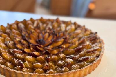 Tarte aux prunes et crème d'amandes