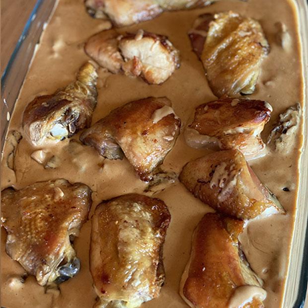 Poulet aux morilles, vin jaune et cancoillotte de Ben et Évelyne