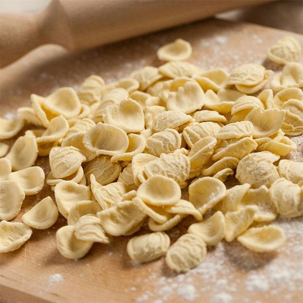 Salade d’orecchiette aux légumes et aux amandes