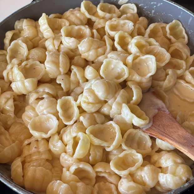 Recette de sauce à la crème et au parmesan, pâtes