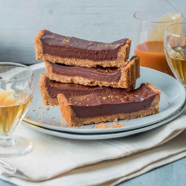 Tarte chocolat, caramel de cidre et piment d'Espelette