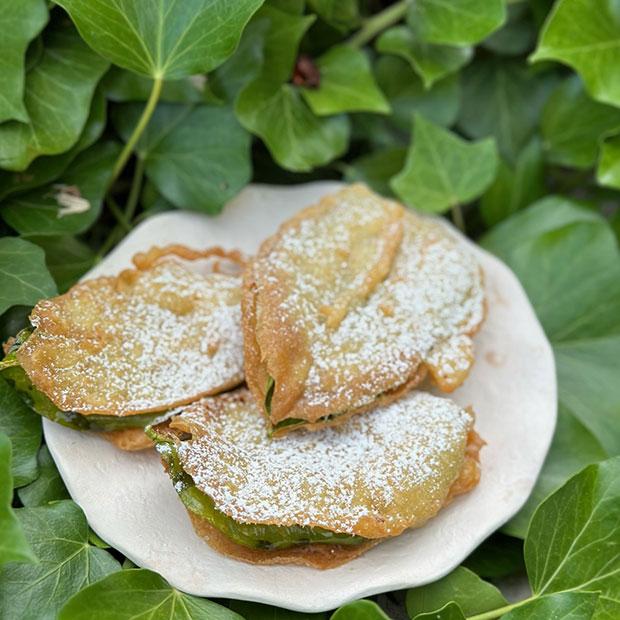 Paparajotes (beignets de feuille de citronnier)