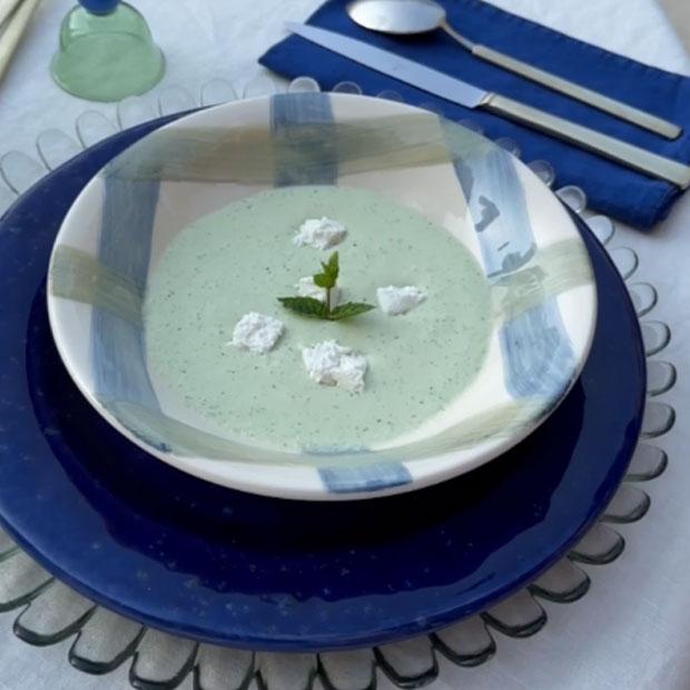 Gaspacho de concombre à la menthe