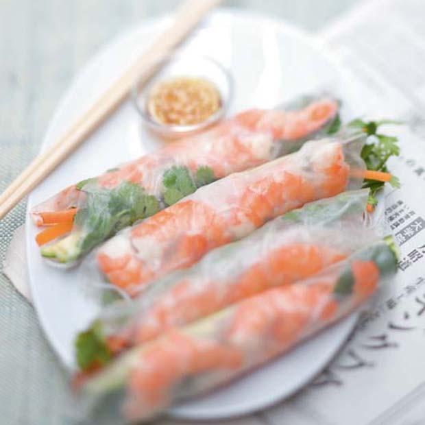 Rouleaux de printemps aux crevettes et à la mangue verte