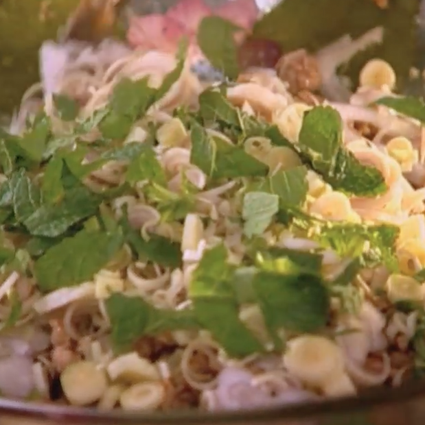 Salade thaï de porc haché 