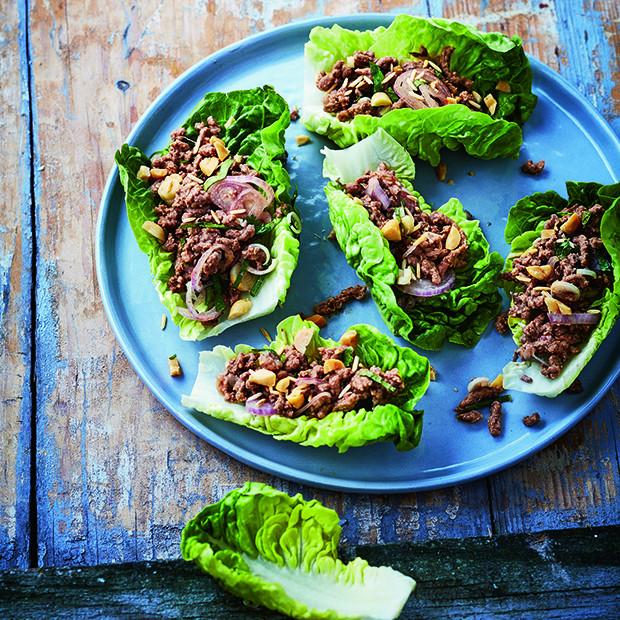 Salade thaïe de bœuf haché à la citronnelle