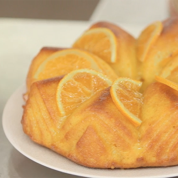 Gâteau à l’orange, huile d’olive et safran