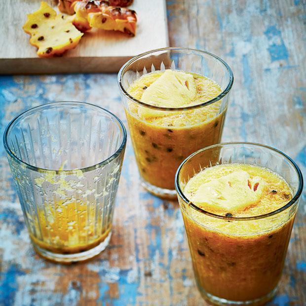 Smoothie ananas, orange et passion