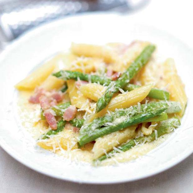 Carbonara de penne aux asperges