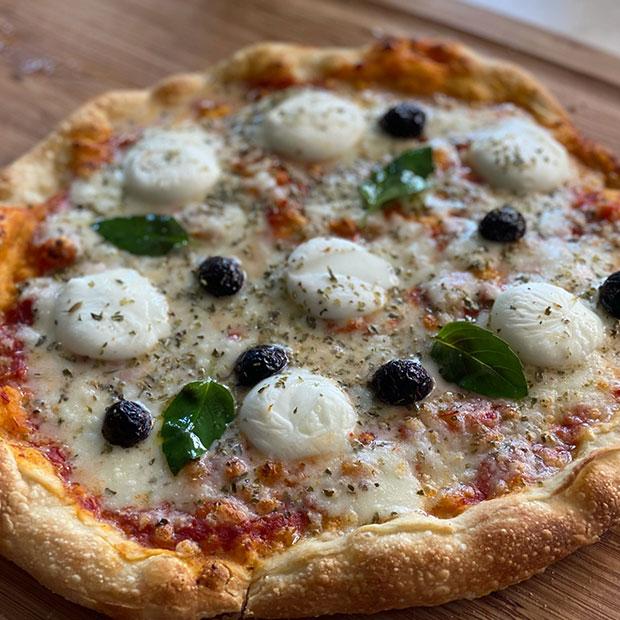 Pizza margherita maison