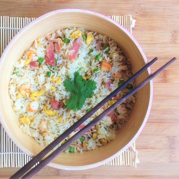 Riz grillé à la cantonaise