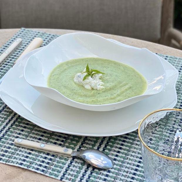 Velouté glacé de courgettes ricotta-verveine