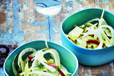 Salade de fenouil, anchois, citron et parmesan