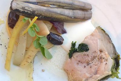 Carré de veau bord de mer, blinis de céleri et légumes d’hiver d’Éric Guérin