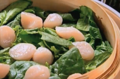 Salade vietnamienne de saint jacques et épinards