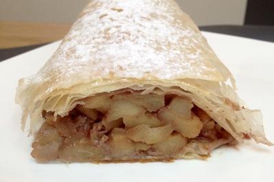 Strudel aux pommes et aux noix 