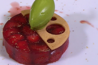 Dessert en gelée de fraise de Thierry Marx