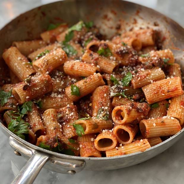 Rigatoni à la puttanesca Rigatoni à la puttanesca