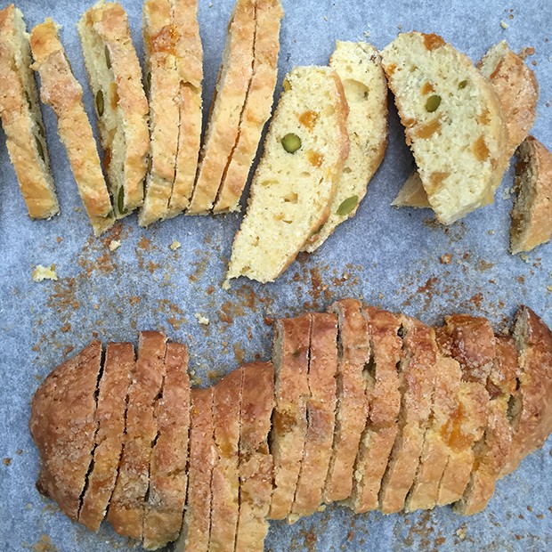 Biscottis aux pistaches et abricots Biscottis aux pistaches et abricots