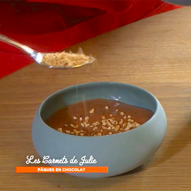 Mousse au chocolat et praliné de Victoire Mousse au chocolat et praliné de Victoire