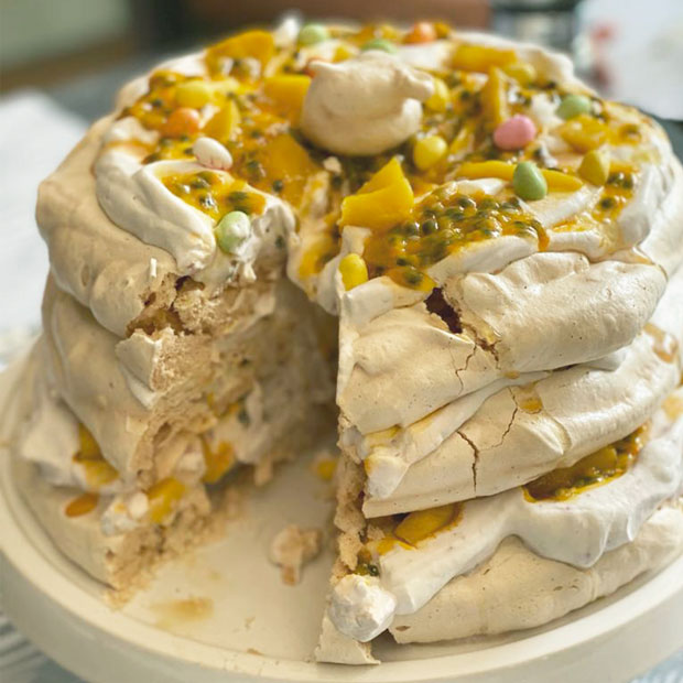 Pavlova aux fruits de la passion Pavlova aux fruits de la passion
