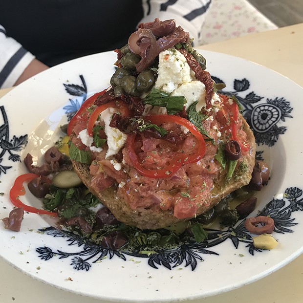 La salade crétoise de Katerina La salade crétoise de Katerina