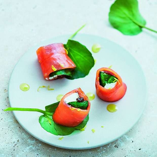 Rouleaux de saumon fumé au cresson Rouleaux de saumon fumé au cresson