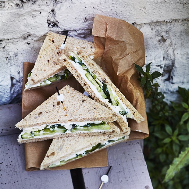 Sandwich au concombre et à la ricotta Sandwich au concombre et à la ricotta