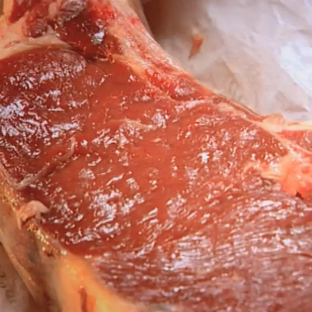 Côte de bœuf au micro ondes Côte de bœuf au micro ondes