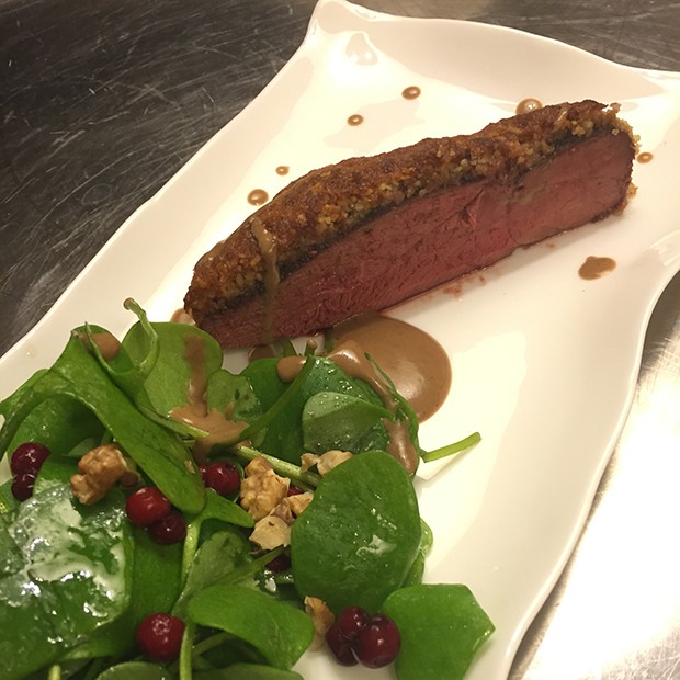 Magret de canard en croute de noix de Karine Magret de canard en croute de noix de Karine