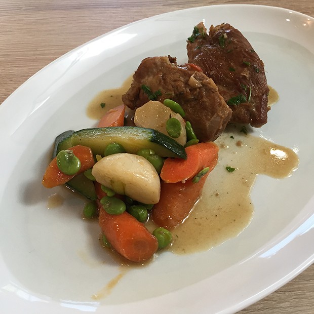 Navarin d’agneau aux légumes primeurs de Julie Navarin d’agneau aux légumes primeurs de Julie